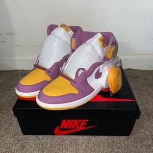 BRAND NEW Jordan 1 High Brotherhood Size 11